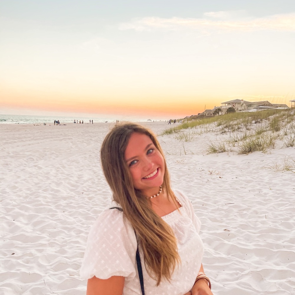 Meet your Posher, Olivia